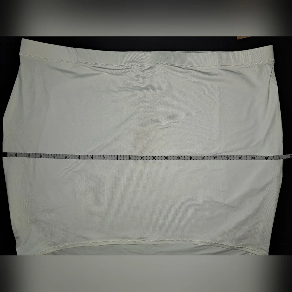 ⛱️ NWT SKIMS 2 Piece Swim Tee Shirt Top & Swim Tube Skirt Set White MARBLE 3X